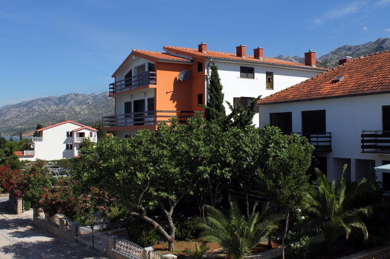 Apartments And Rooms By The Sea Starigrad, Paklenica - 6591 Exterior foto